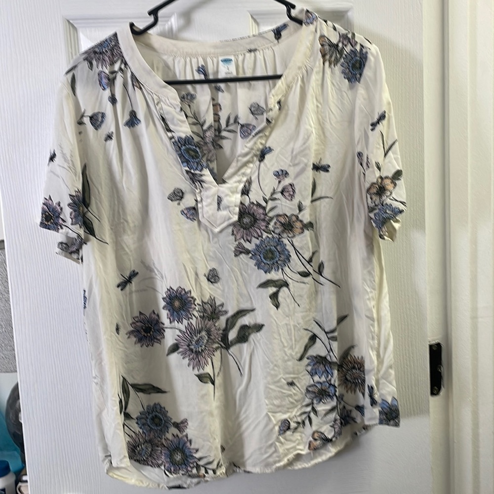floral blouse